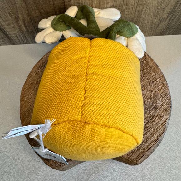 Jellycat Daisy Jellycat Daisies Amuseables Plants NEW! Fast SHIP - Picture 9 of 11